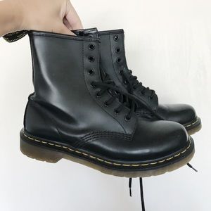 Dr. Martens 1460 Black Smooth leather boots